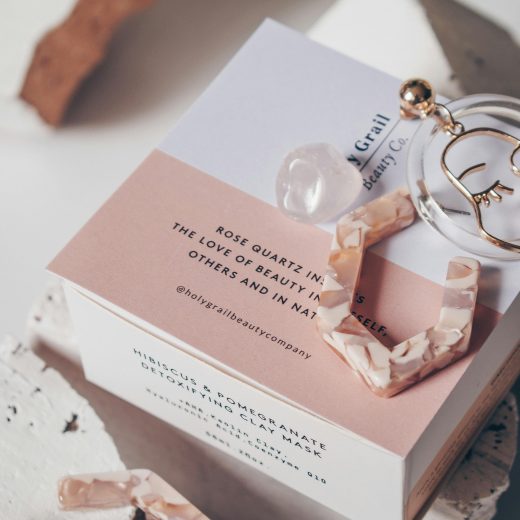 Boucle d&rsquo;oreille quartz rose : vraiment efficace contre le stress ?