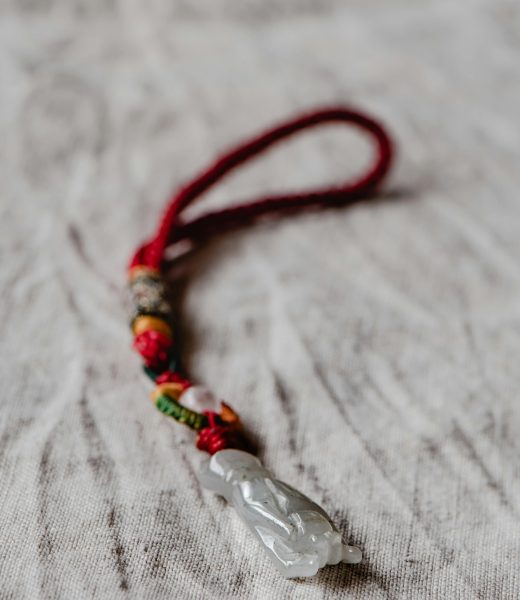 Pourquoi choisir un pendentif en pierre de jade ?