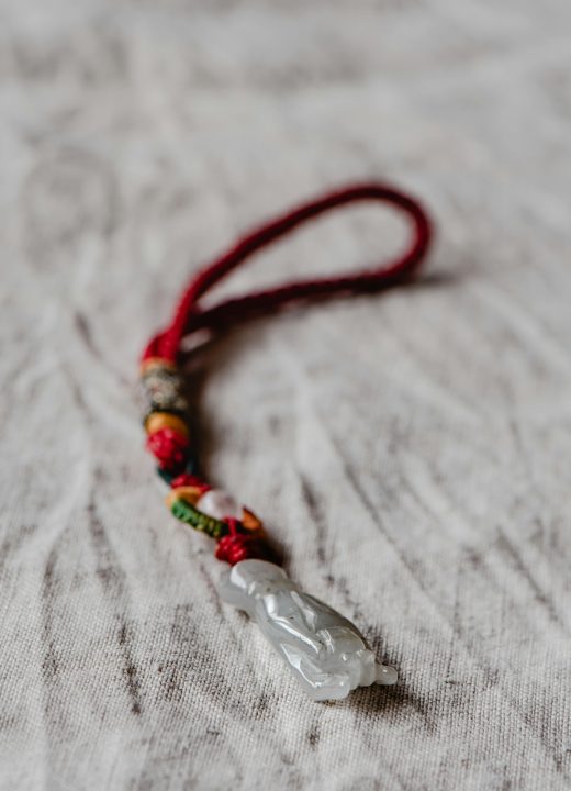 Pourquoi choisir un pendentif en pierre de jade ?