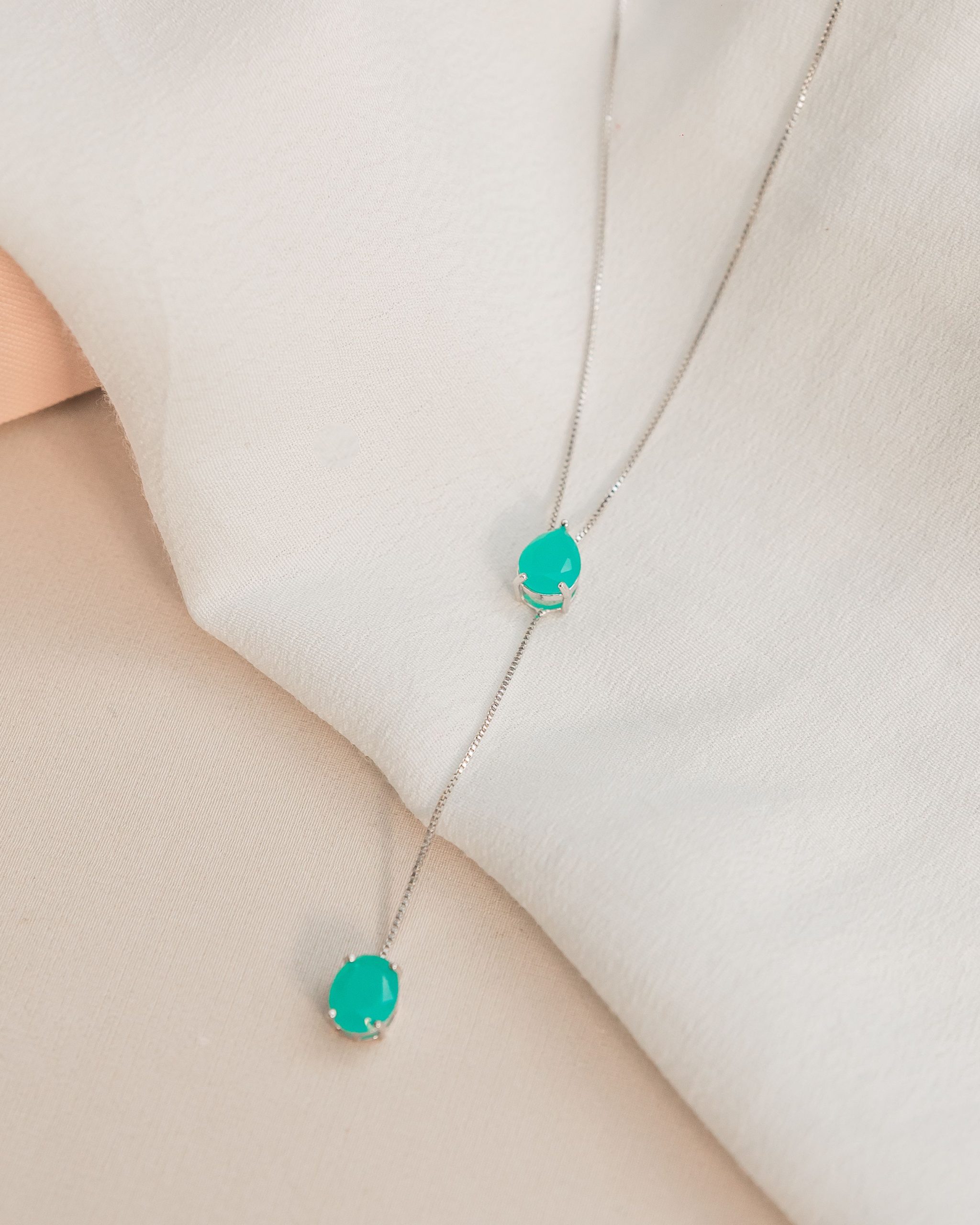 Pendentif chrysocolle avantages quotidiens