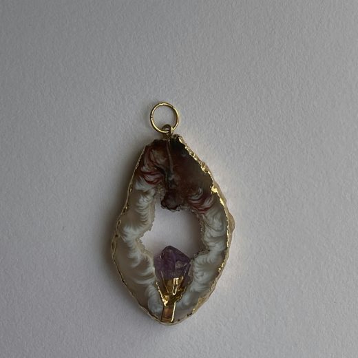 Les pendentifs en pierres naturelles, ça marche vraiment ?