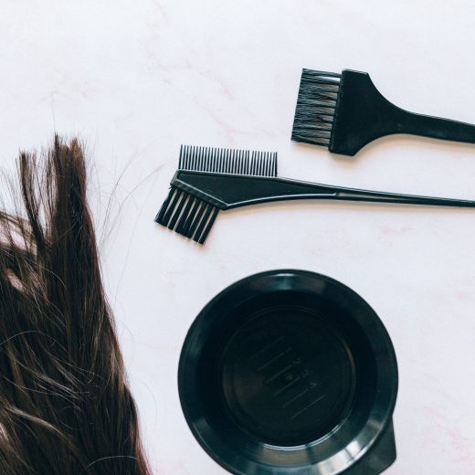 Comment blanchir ses cheveux sans les abîmer vraiment ?