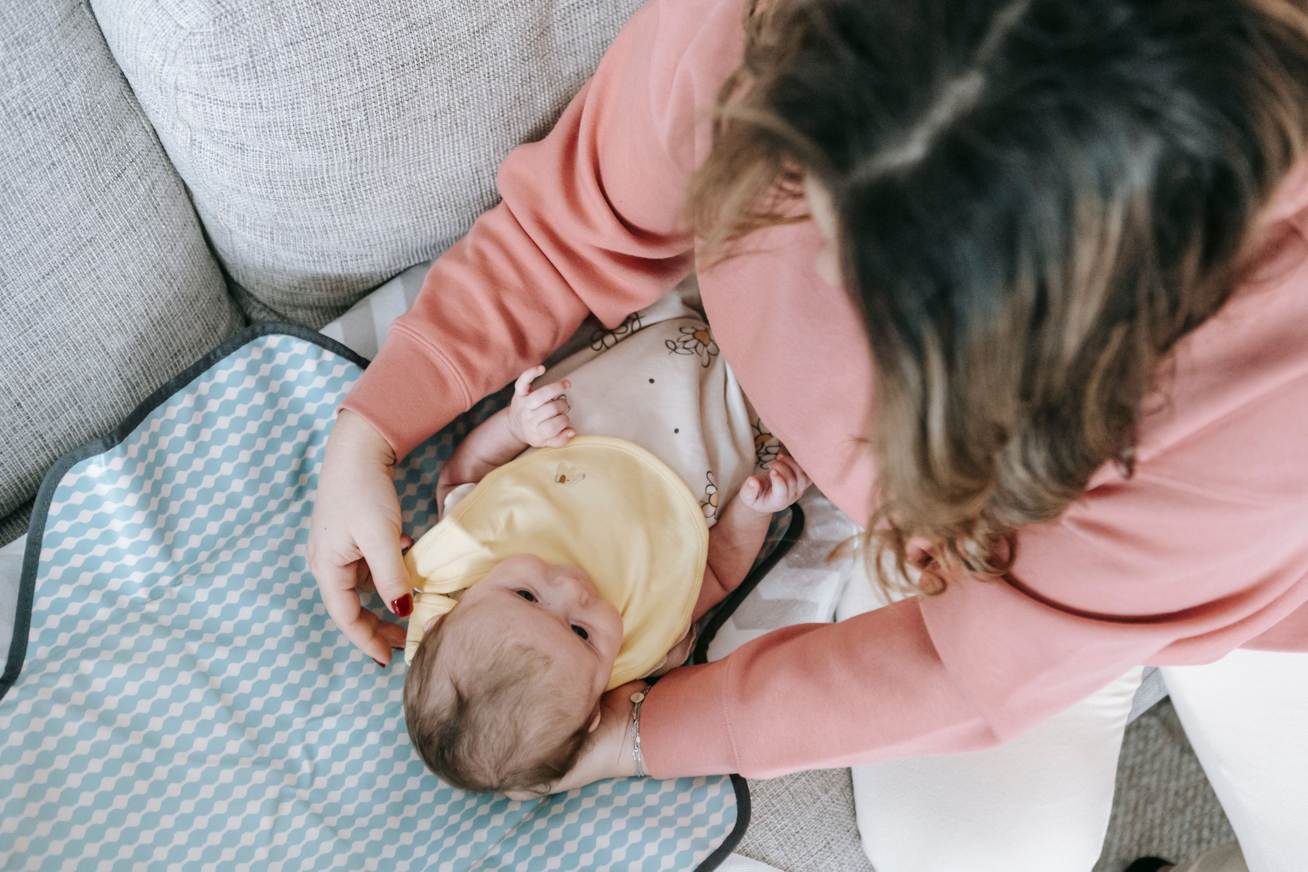 Bébé secoué jusqu&rsquo;à quel âge le risque reste réel ?