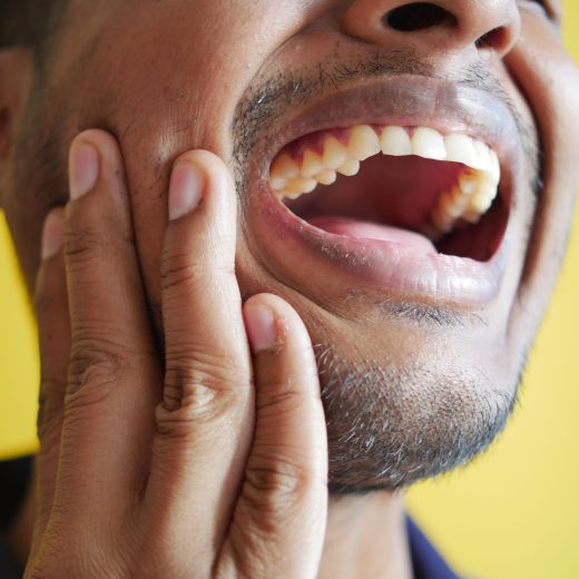 Dent infectée : quels signes annoncent une septicémie ?